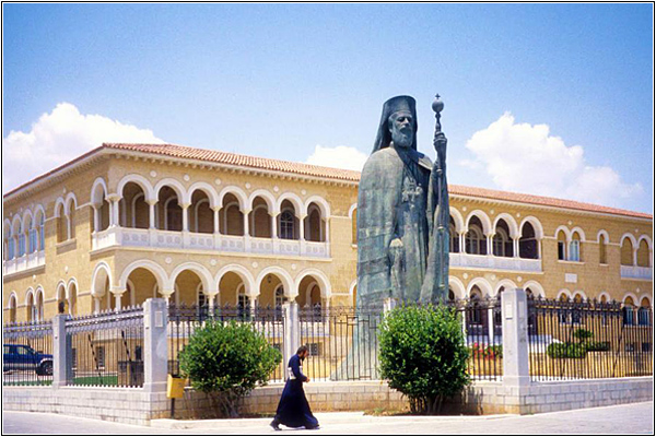 Дворец архиепископа на Кипре