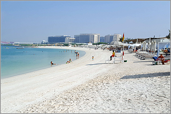 Лучшие пляжи Абу-Даби: пляж Яс